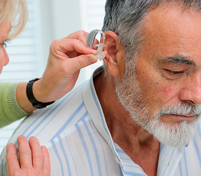 Perda da audição na velhice: por que ela ocorre?!